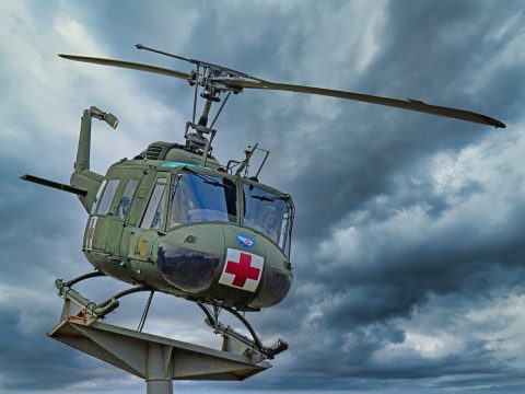 Huey Helicopter Medic Monument  - Engel9 / Pixabay