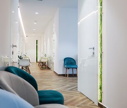 Medical Clinic Hospital  - arturdrobniak / Pixabay