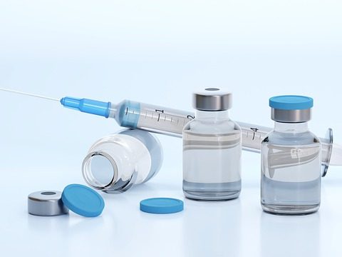 Syringe Vaccine Medical Needle  - MasterTux / Pixabay